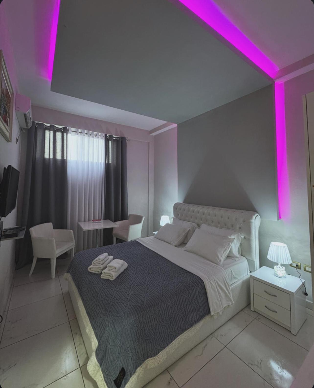 Qerrexhias Grand Hotel Gjyshi מראה חיצוני תמונה